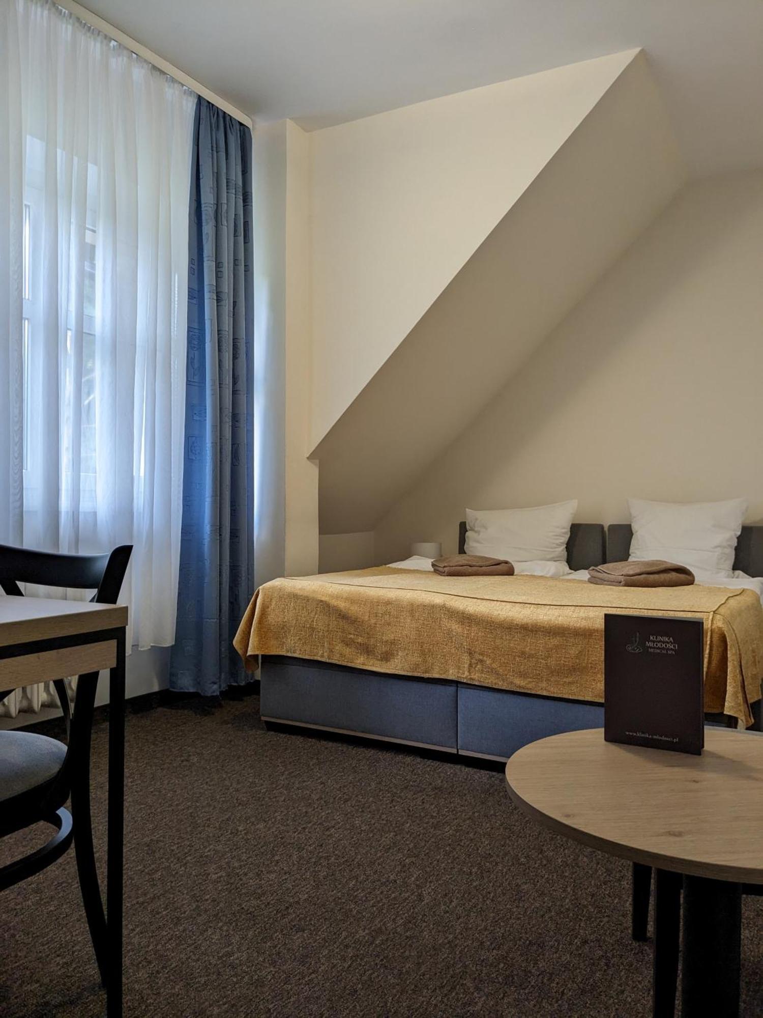 Klinika Mlodosci Medical Spa Ξενοδοχείο Świeradów-Zdrój Δωμάτιο φωτογραφία